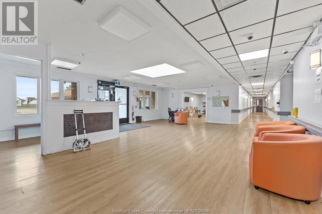 6815 Tecumseh Road, Stoney Point, Ontario  N0R 1N0 - Photo 18 - 25016840