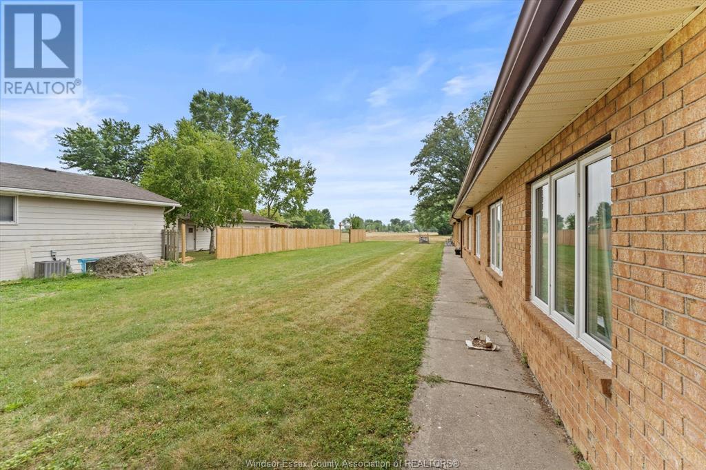 6815 Tecumseh Road, Stoney Point, Ontario  N0R 1N0 - Photo 21 - 25016840