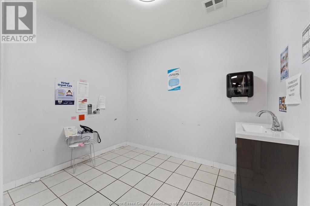 6815 Tecumseh Road, Stoney Point, Ontario  N0R 1N0 - Photo 8 - 25016840