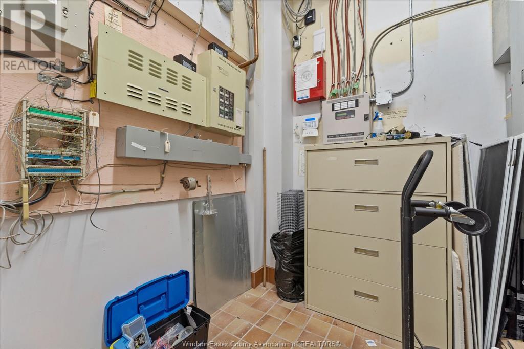 6815 Tecumseh Road, Stoney Point, Ontario  N0R 1N0 - Photo 9 - 25016840