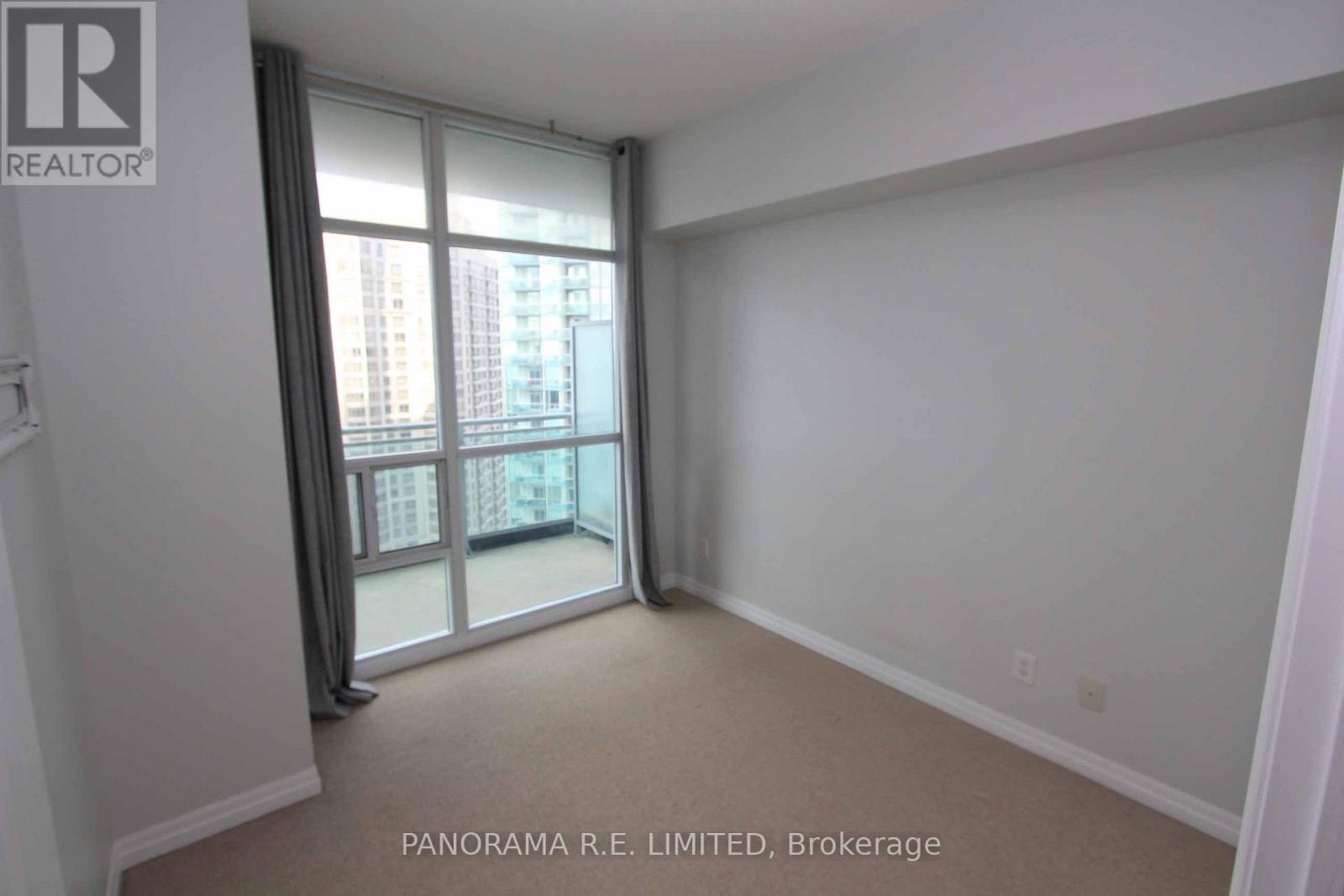 2408 - 223 Webb Drive, Mississauga (City Centre), Ontario  L5B 0E8 - Photo 10 - W12269543