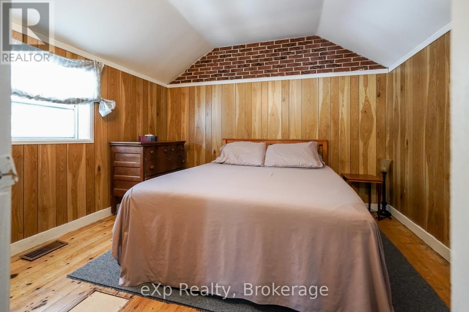 1483 Highway 6, South Bruce Peninsula, Ontario  N0H 2T0 - Photo 38 - X12269612