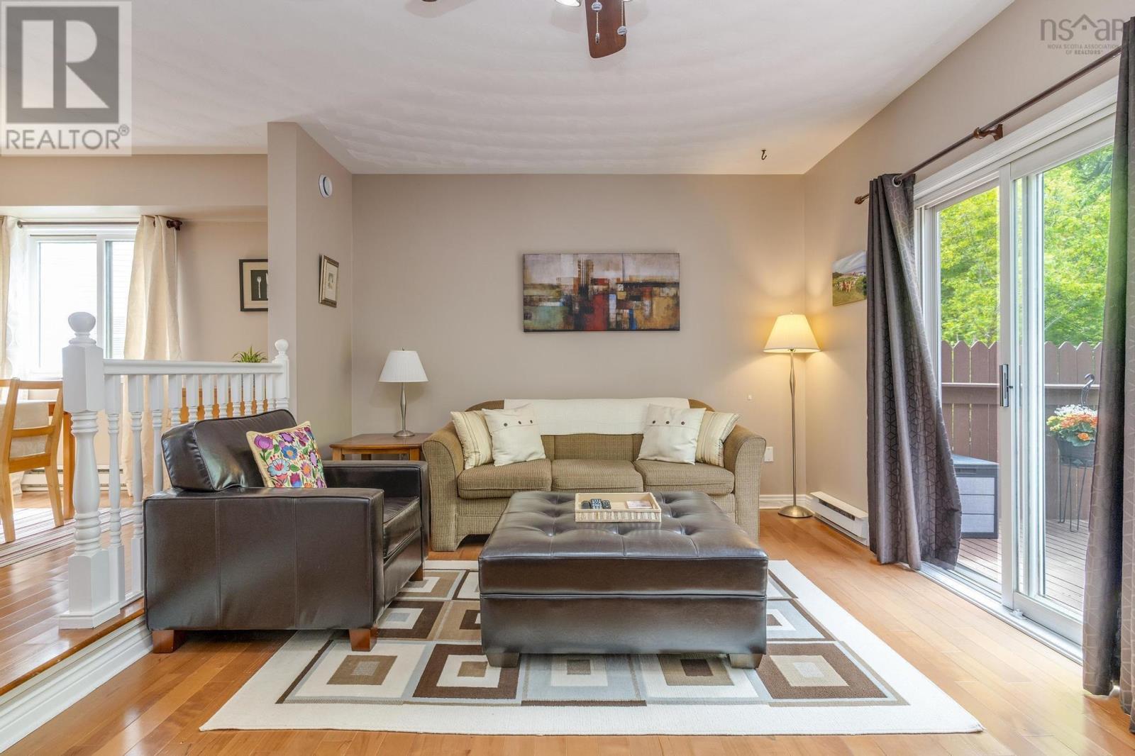 Property at 30 Oakvale Court image 2