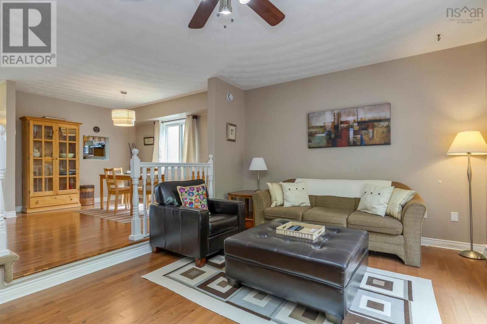 Property at 30 Oakvale Court image 3