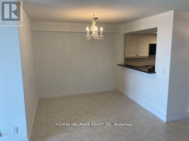 912 - 33 Weldrick Road E, Richmond Hill, Ontario  L4C 8W4 - Photo 4 - N12269643
