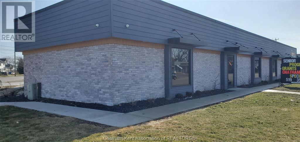 56 Grand Avenue East, Chatham, Ontario  N7L 1V7 - Photo 4 - 25017200