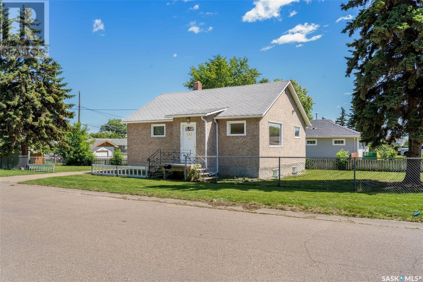 100 30th STREET E, prince albert, Saskatchewan