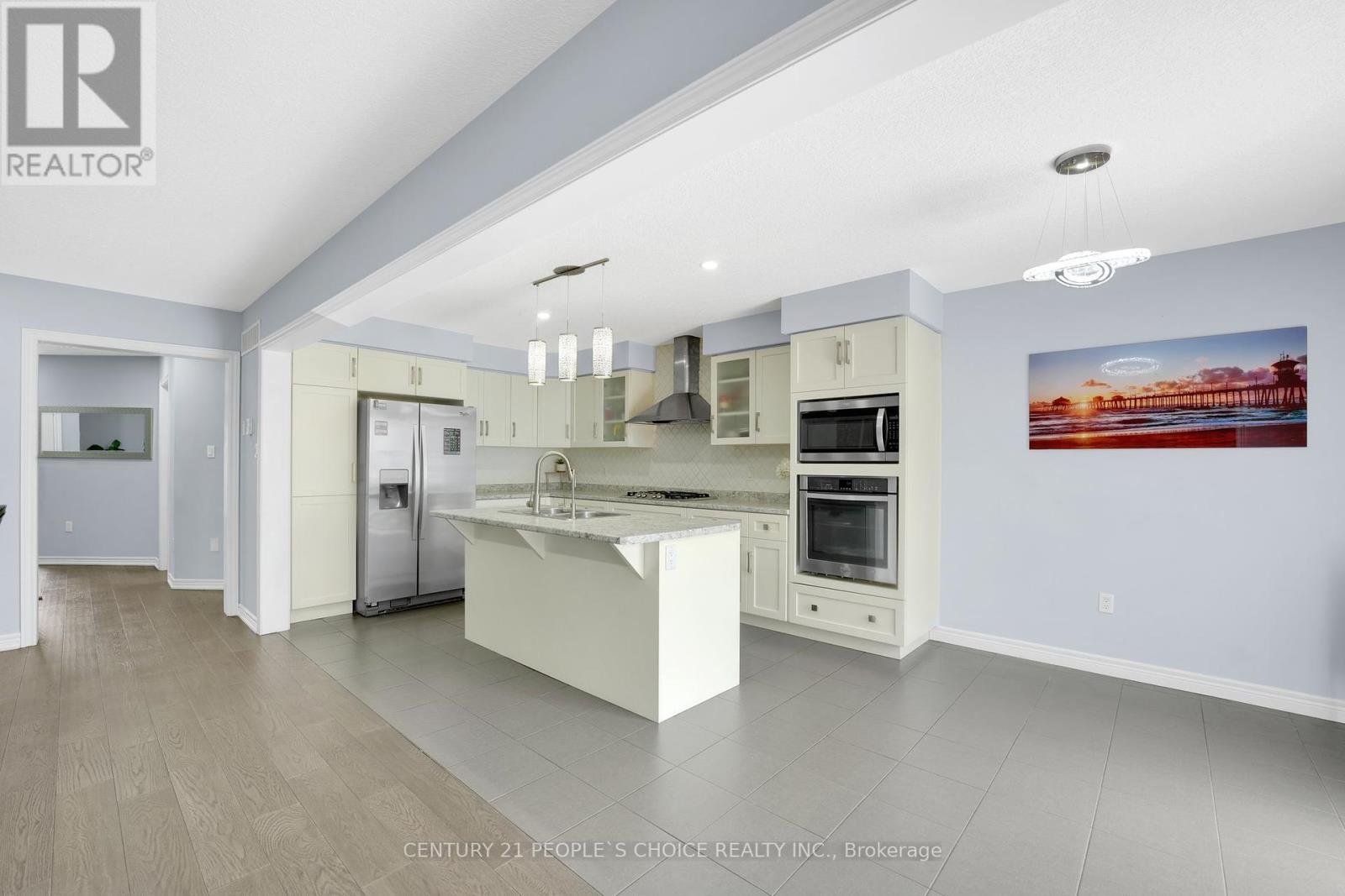 286 Macalister Boulevard, Guelph, Ontario  N1G 0E6 - Photo 13 - X12265488