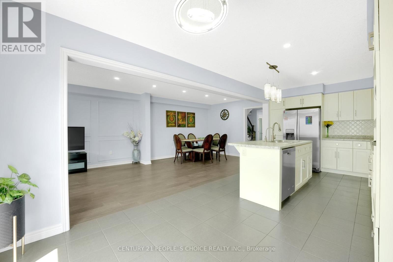 286 Macalister Boulevard, Guelph, Ontario  N1G 0E6 - Photo 19 - X12265488
