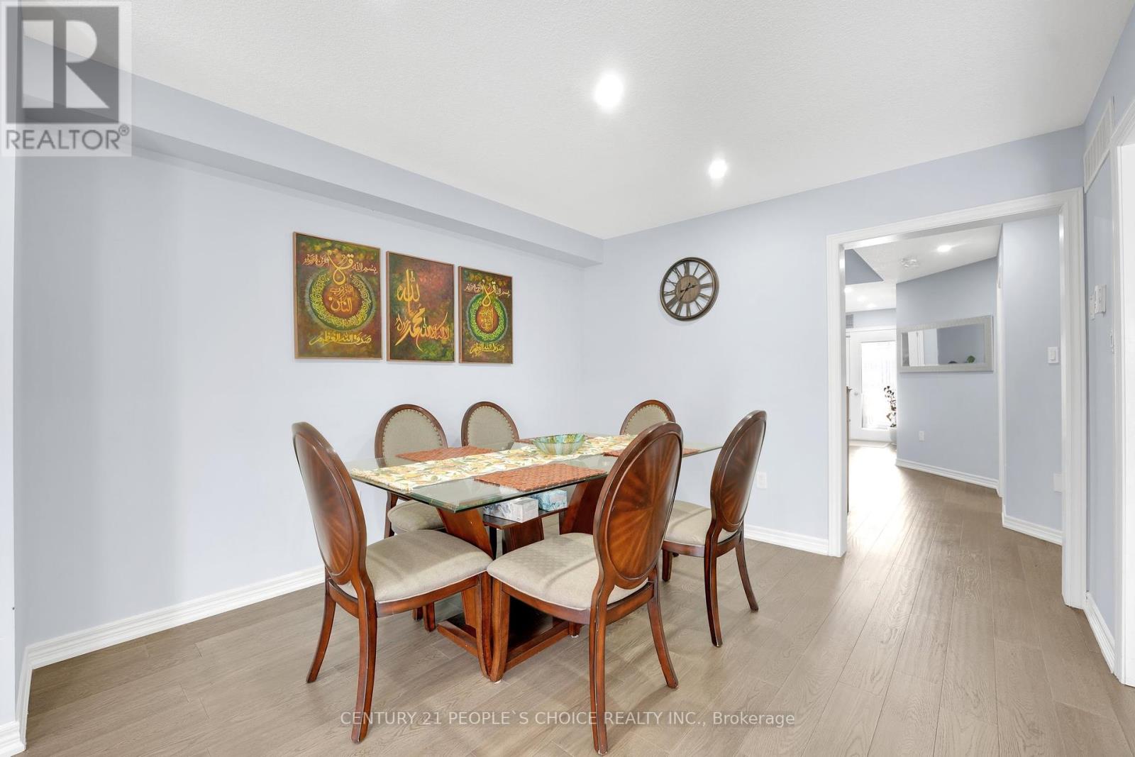 286 Macalister Boulevard, Guelph, Ontario  N1G 0E6 - Photo 9 - X12265488