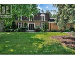 22 FOREST HILL CRESCENT, Belleville, Ontario