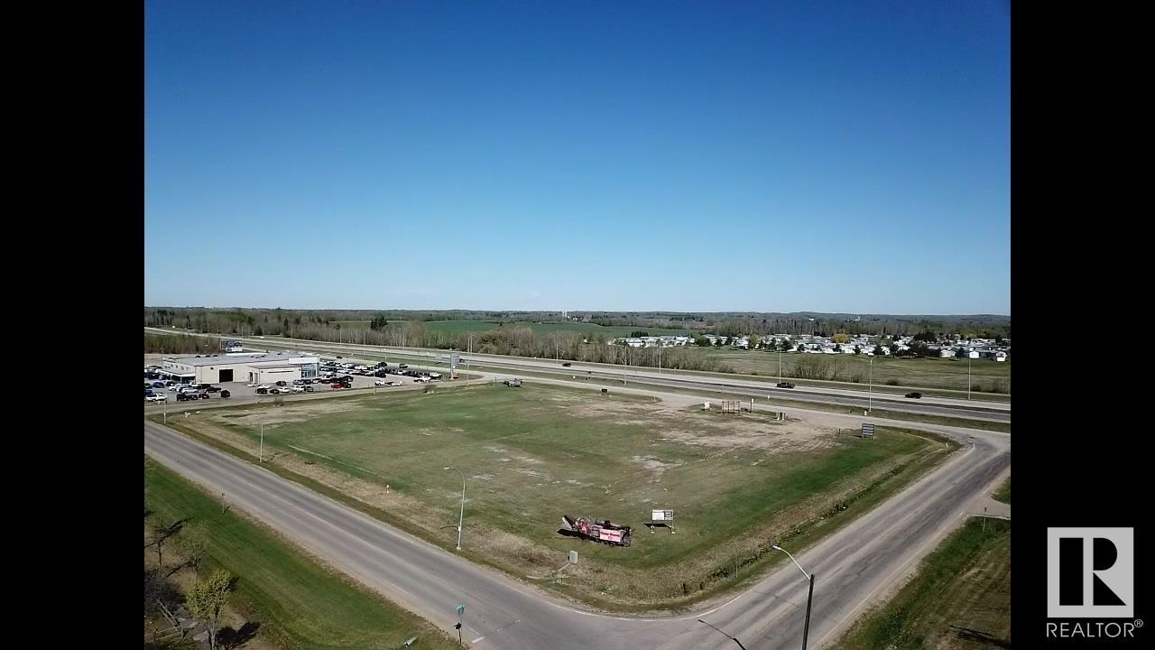 4002 50 St, Stony Plain, Alberta  T7Z 1L5 - Photo 2 - E4446433