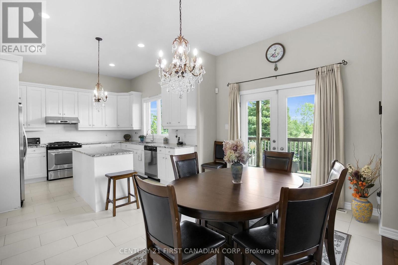 774 Longworth Road, London South (South L), Ontario  N6K 0B5 - Photo 13 - X12269724