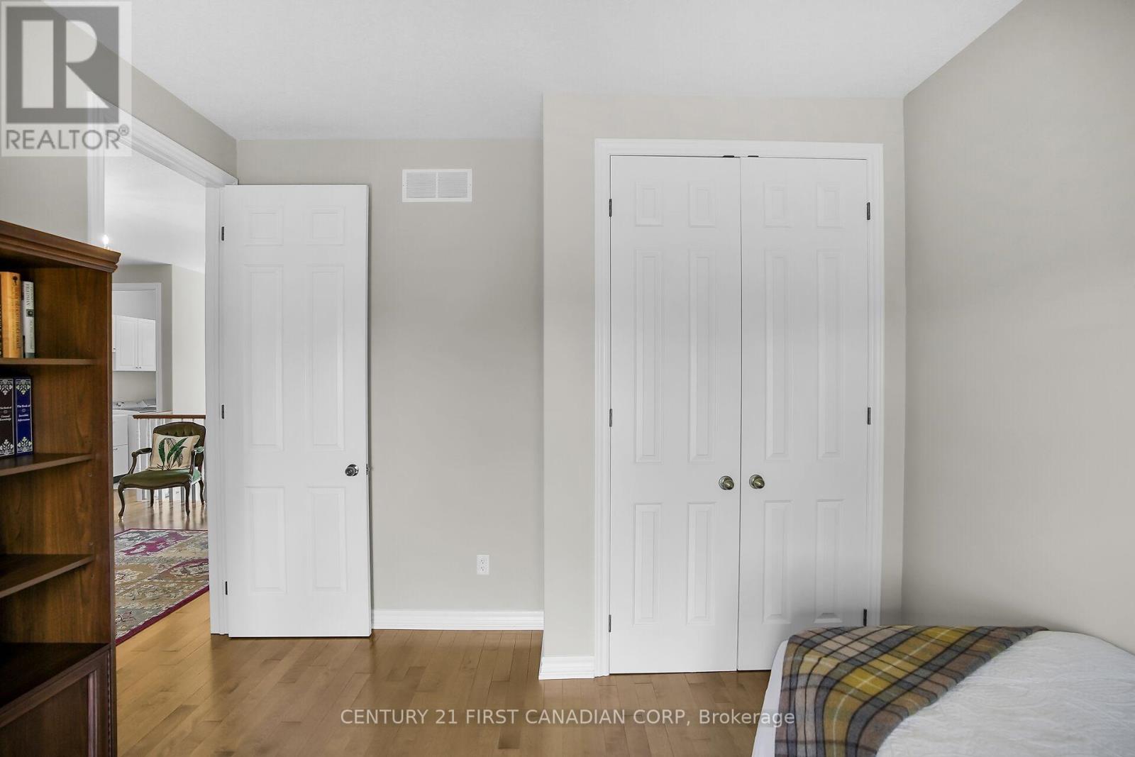 774 Longworth Road, London South (South L), Ontario  N6K 0B5 - Photo 26 - X12269724