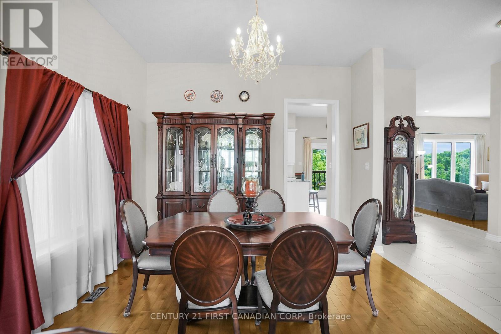 774 Longworth Road, London South (South L), Ontario  N6K 0B5 - Photo 9 - X12269724