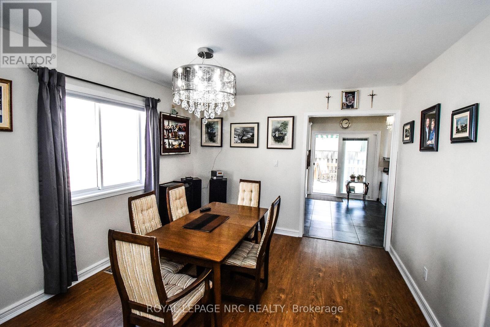 330 Autumn Crescent, Welland, Ontario  L3C 7K1 - Photo 12 - X12269767