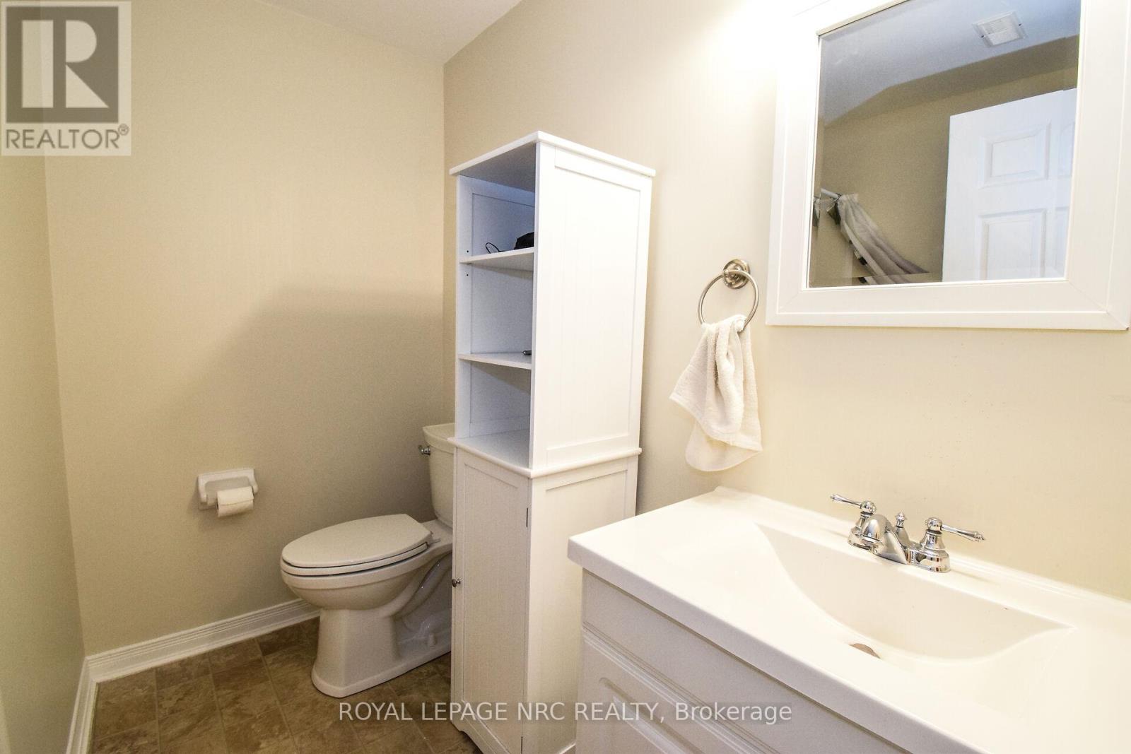 330 Autumn Crescent, Welland, Ontario  L3C 7K1 - Photo 36 - X12269767