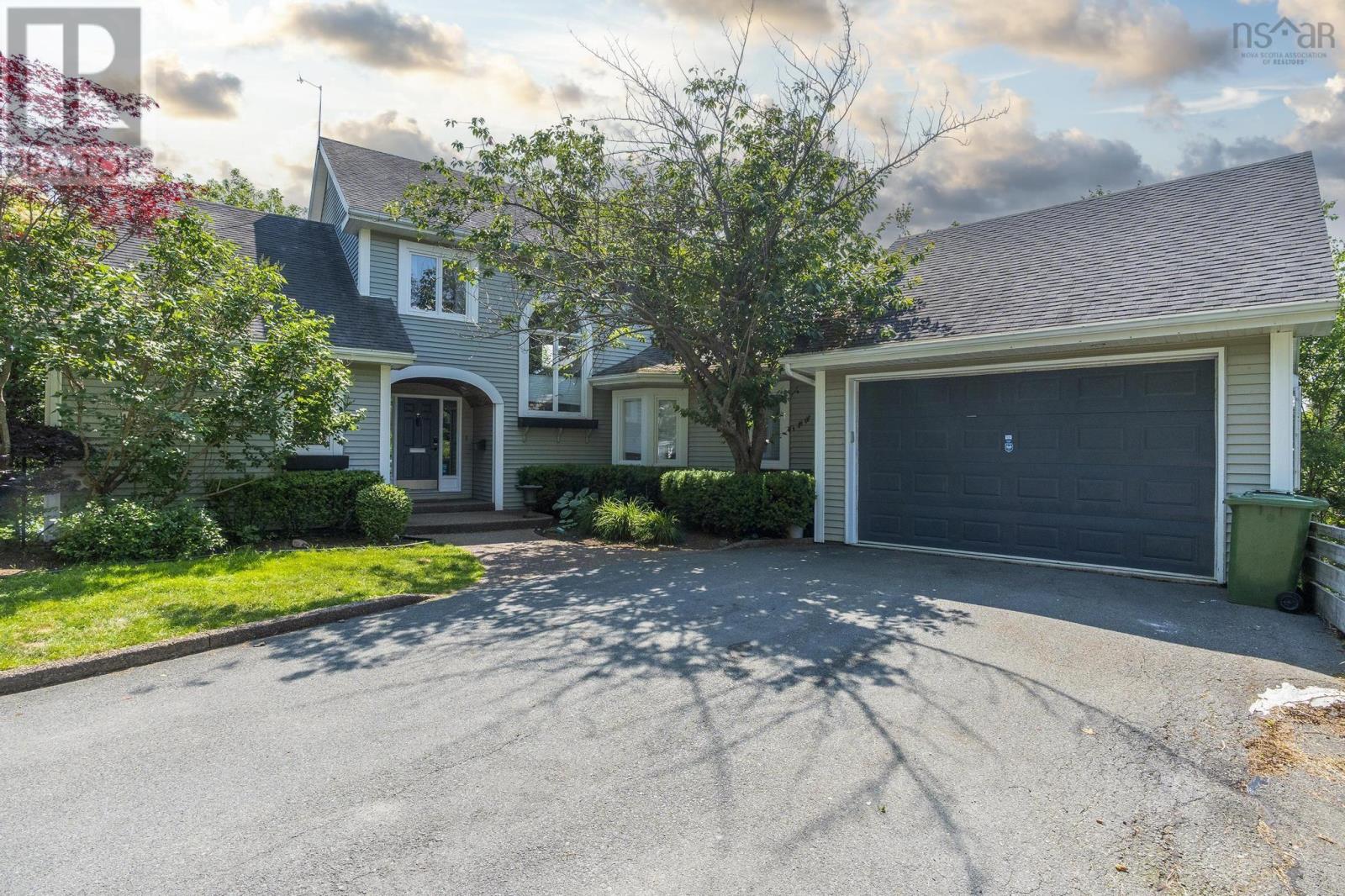 Property at 12 Saraguay Place image 1