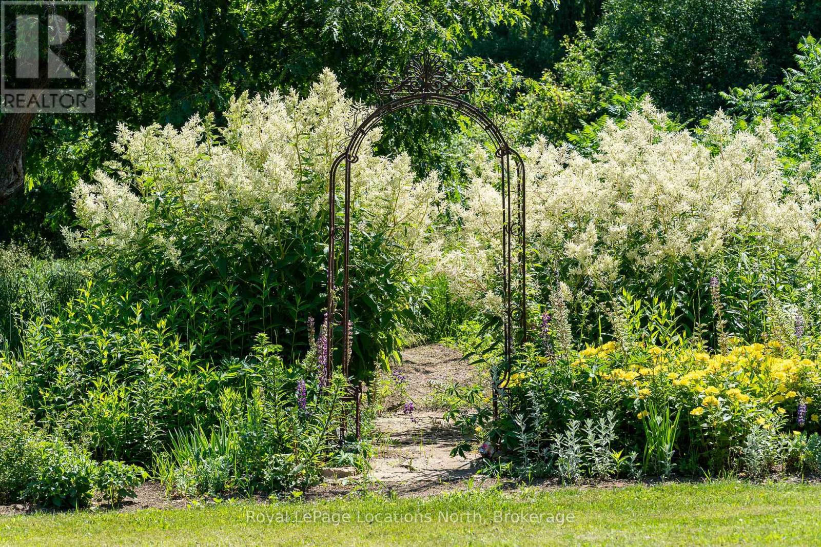 138237 Grey Road 112 Road, Meaford, Ontario  N4L 1W5 - Photo 11 - X12269745