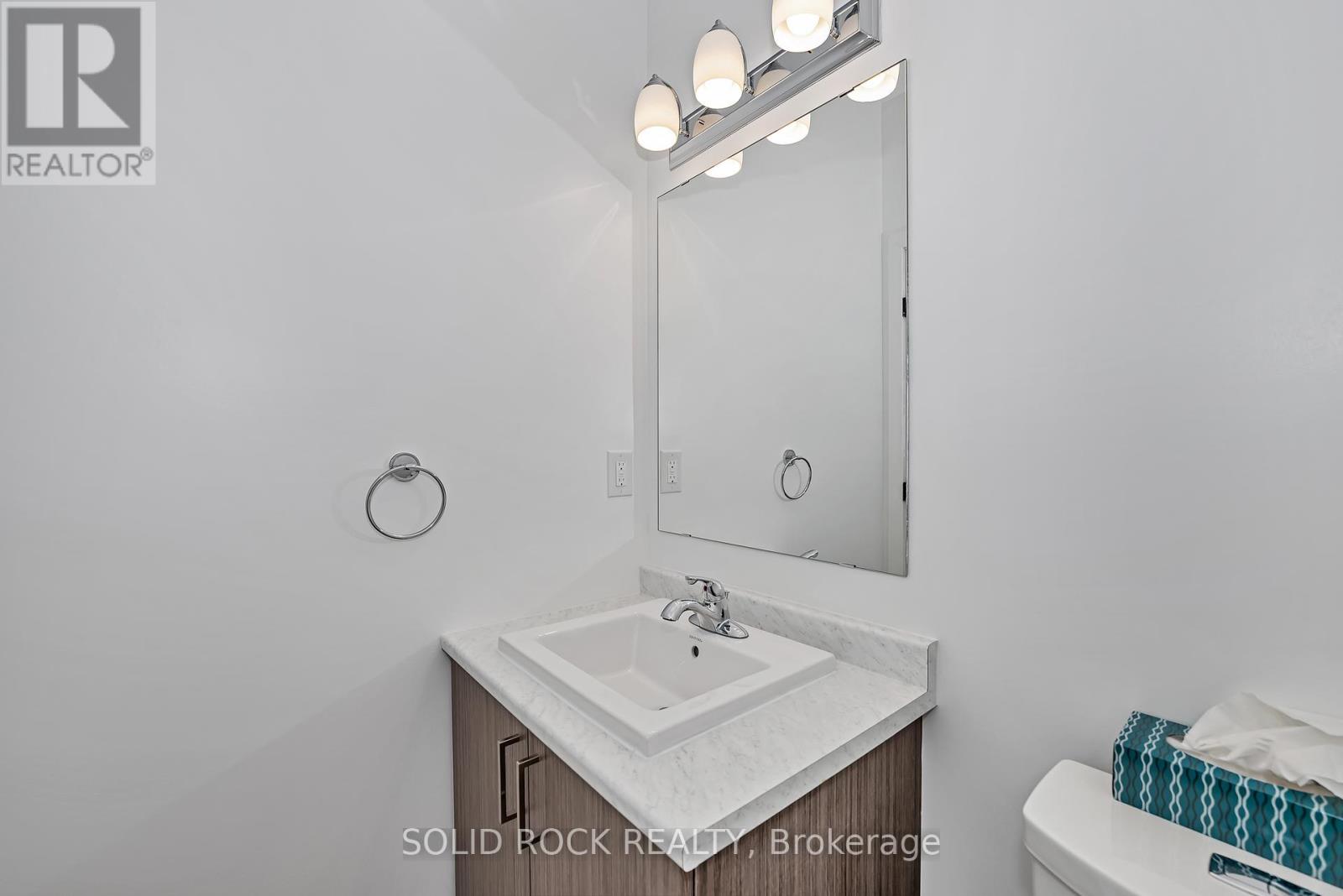 92 Esban Drive, Ottawa, Ontario  K1X 0J3 - Photo 25 - X12269664