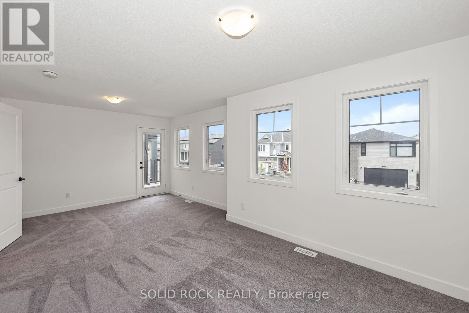 92 Esban Drive, Ottawa, Ontario  K1X 0J3 - Photo 40 - X12269664