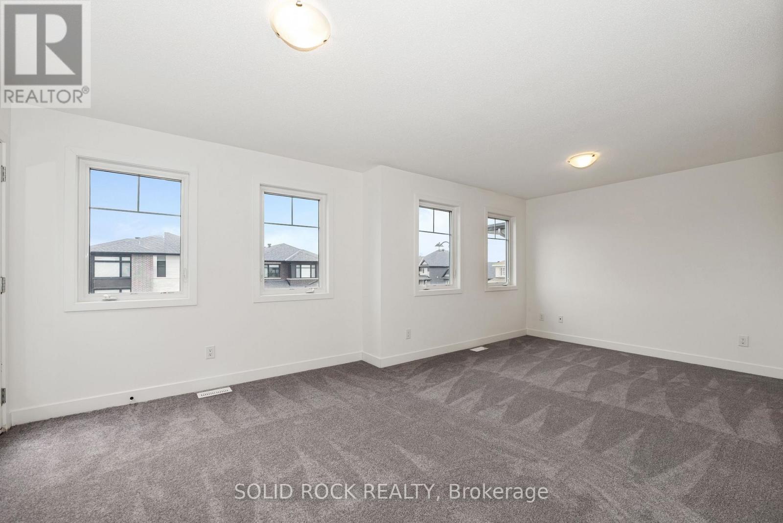 92 Esban Drive, Ottawa, Ontario  K1X 0J3 - Photo 41 - X12269664