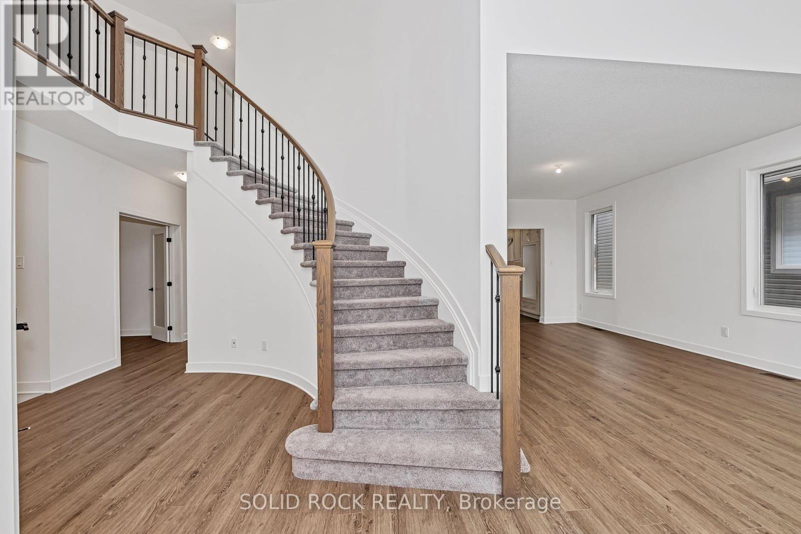 Property at 92 ESBAN DRIVE image 5
