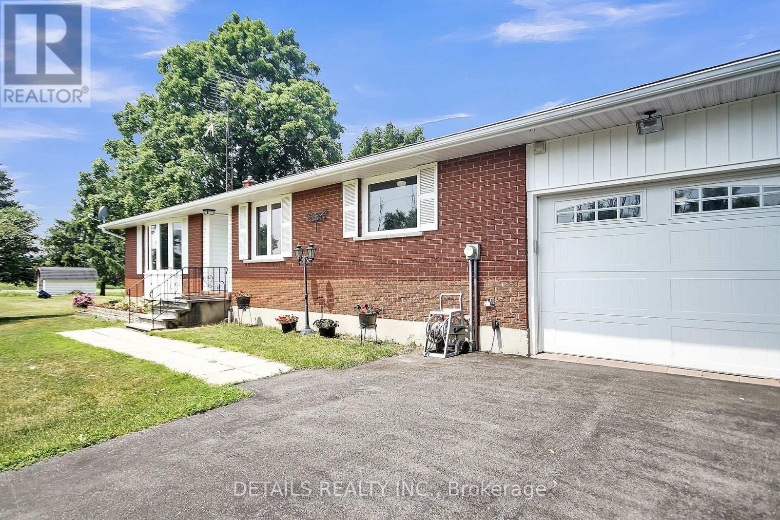 13459 Loucks Road, North Dundas, Ontario  K0C 1H0 - Photo 2 - X12269791