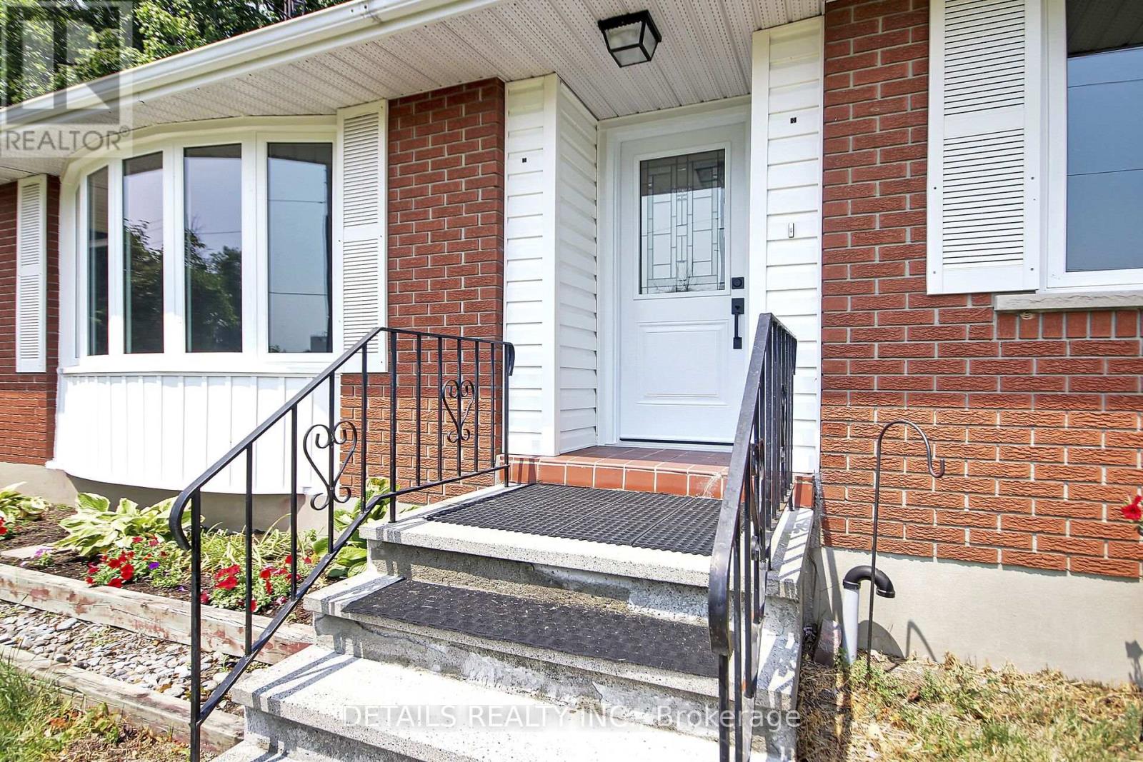 13459 Loucks Road, North Dundas, Ontario  K0C 1H0 - Photo 3 - X12269791