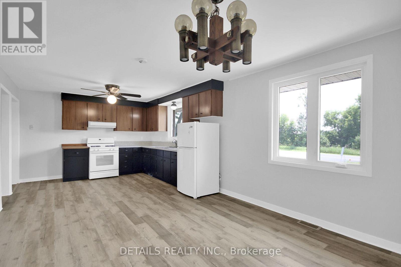 13459 Loucks Road, North Dundas, Ontario  K0C 1H0 - Photo 9 - X12269791