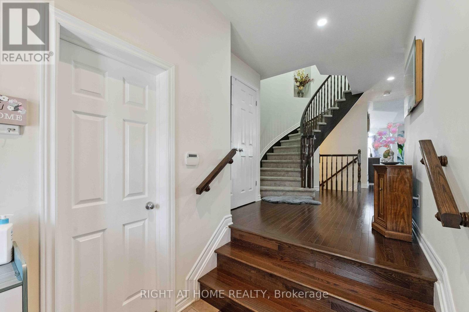 Property at 173 GARRITY CRESCENT image 4