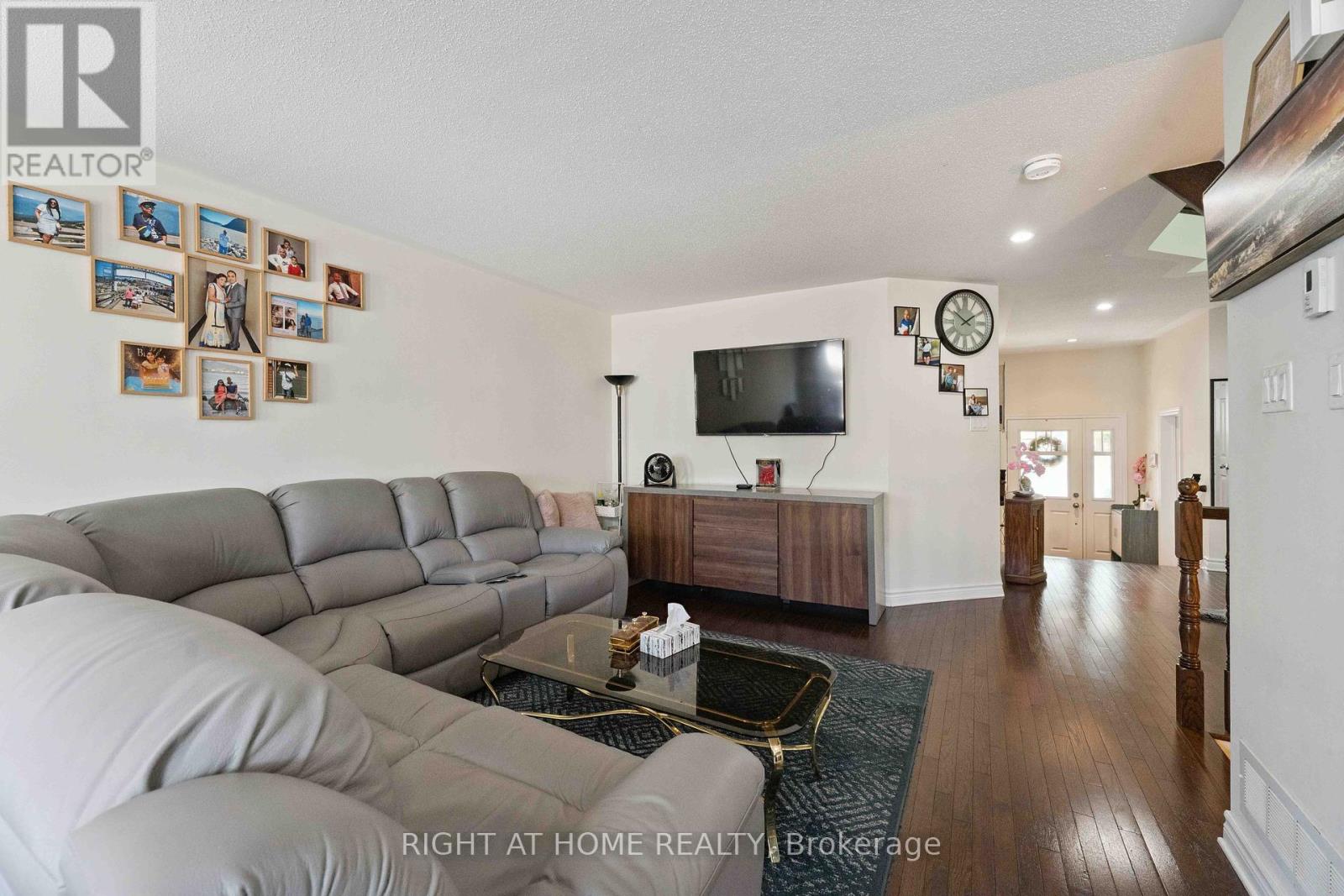 173 Garrity Crescent, Ottawa, Ontario  K2J 3T5 - Photo 7 - X12269811