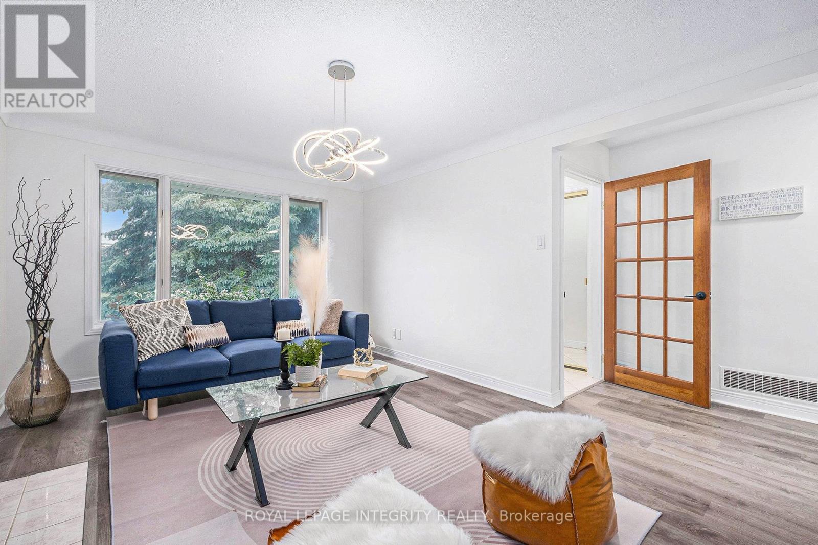 Property at 20 NEWHAVEN STREET image 4
