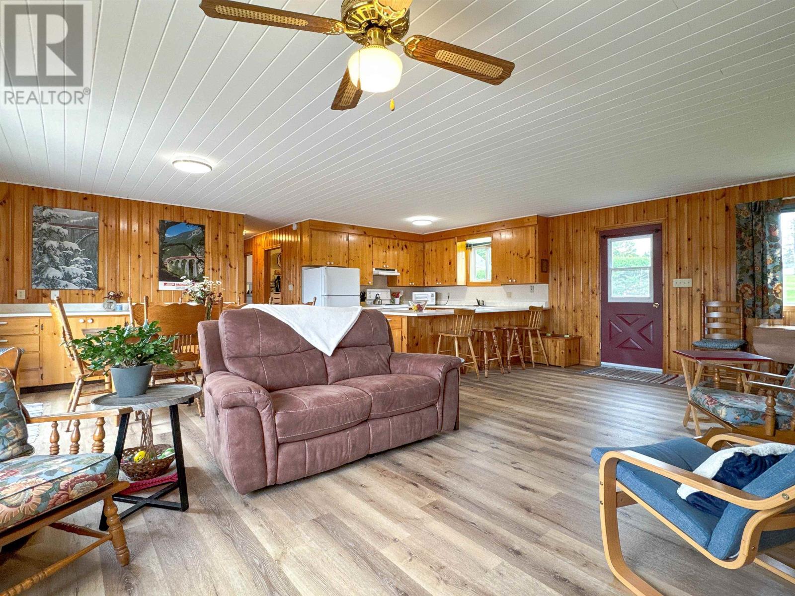 227 Hummingbird Court, Oyster Bed Bridge, Prince Edward Island  C1E 0N8 - Photo 3 - 202516931