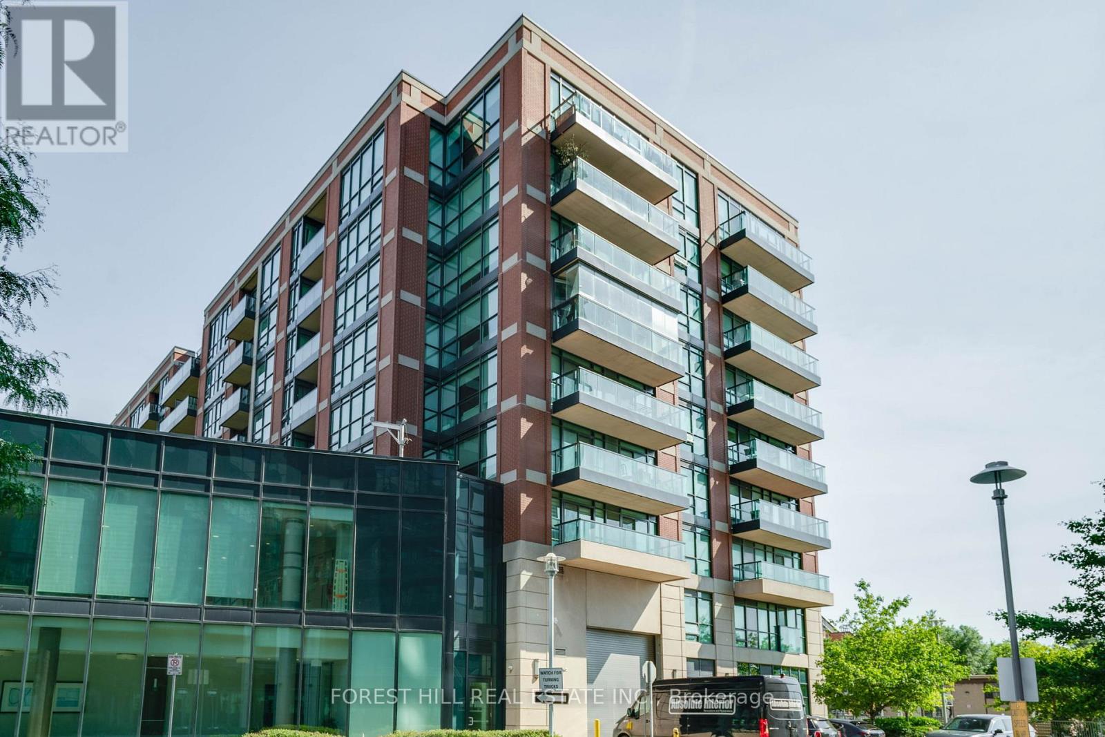 Property at 655 - 525 WILSON AVENUE image 1
