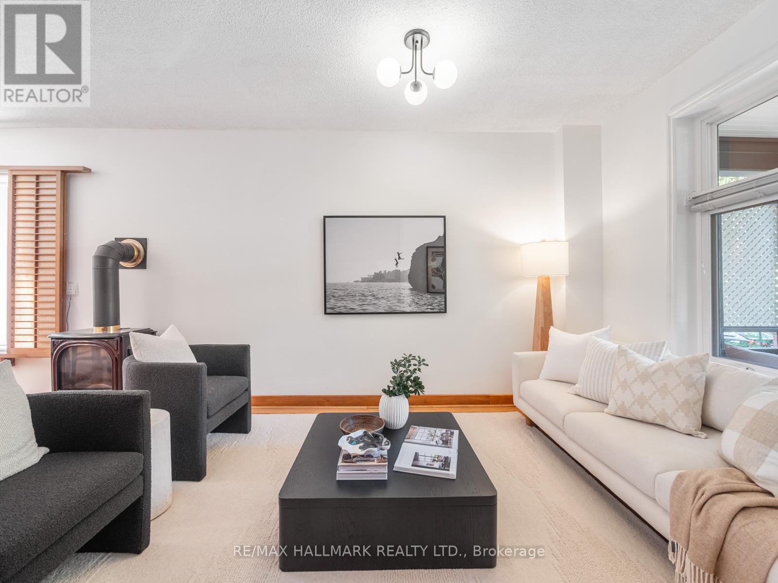 Property at 81 WOODYCREST AVENUE image 3
