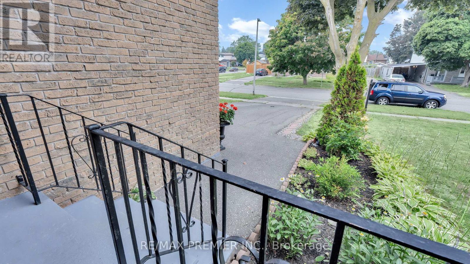 Property at 55 LOSCOMBE DRIVE image 5