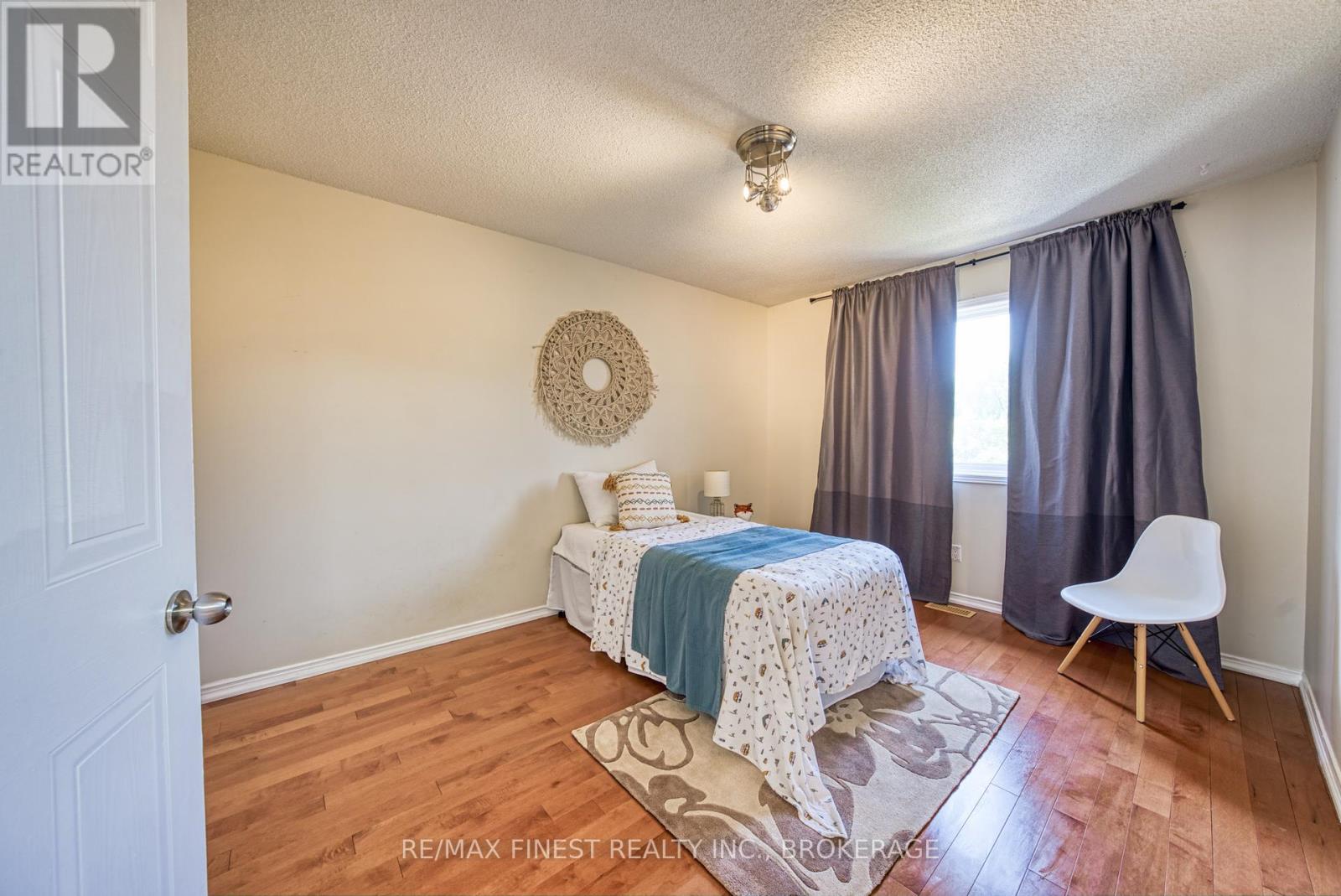 634 Fernmoor Drive, Kingston, Ontario  K7M 8K5 - Photo 19 - X12264934