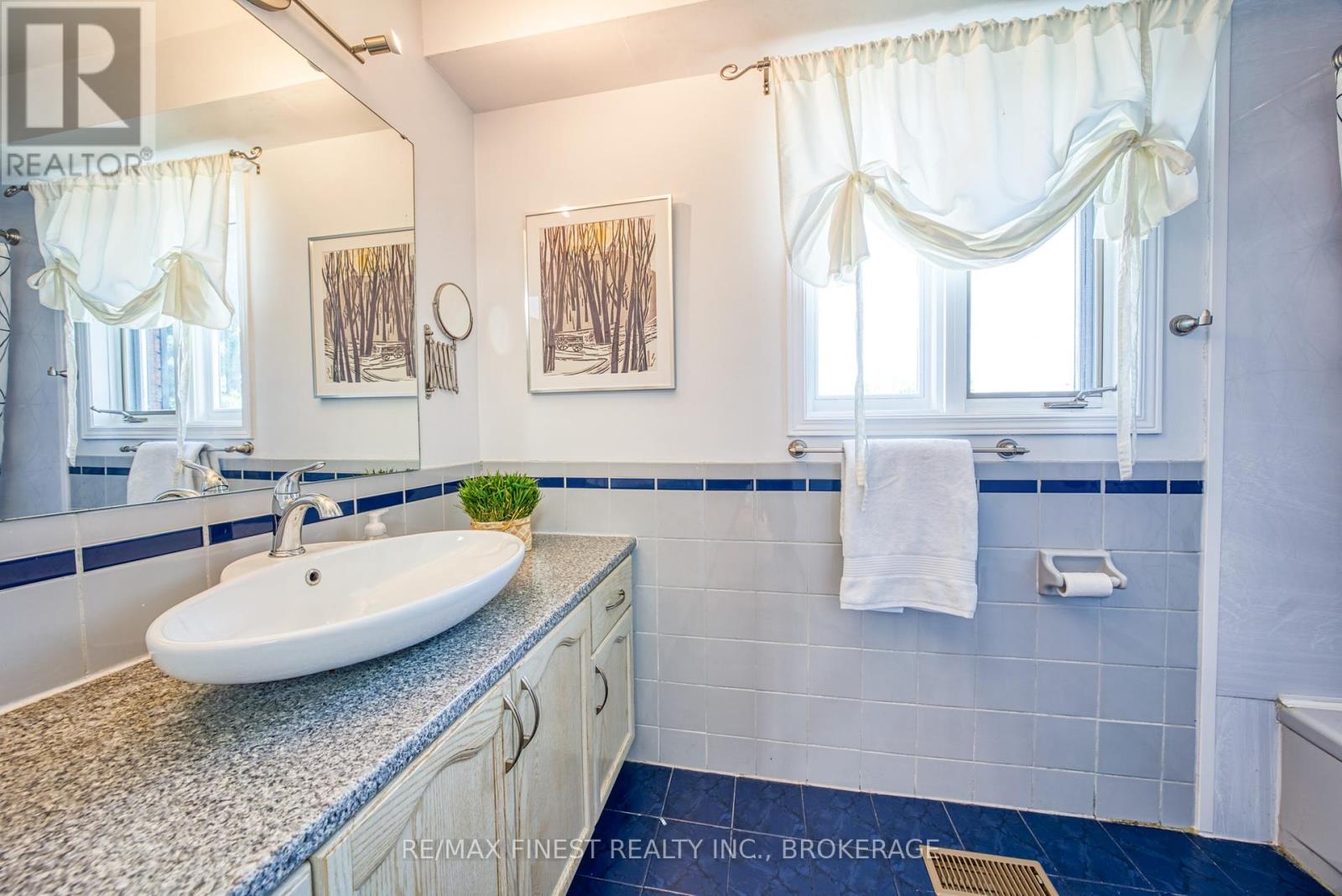 634 Fernmoor Drive, Kingston, Ontario  K7M 8K5 - Photo 21 - X12264934