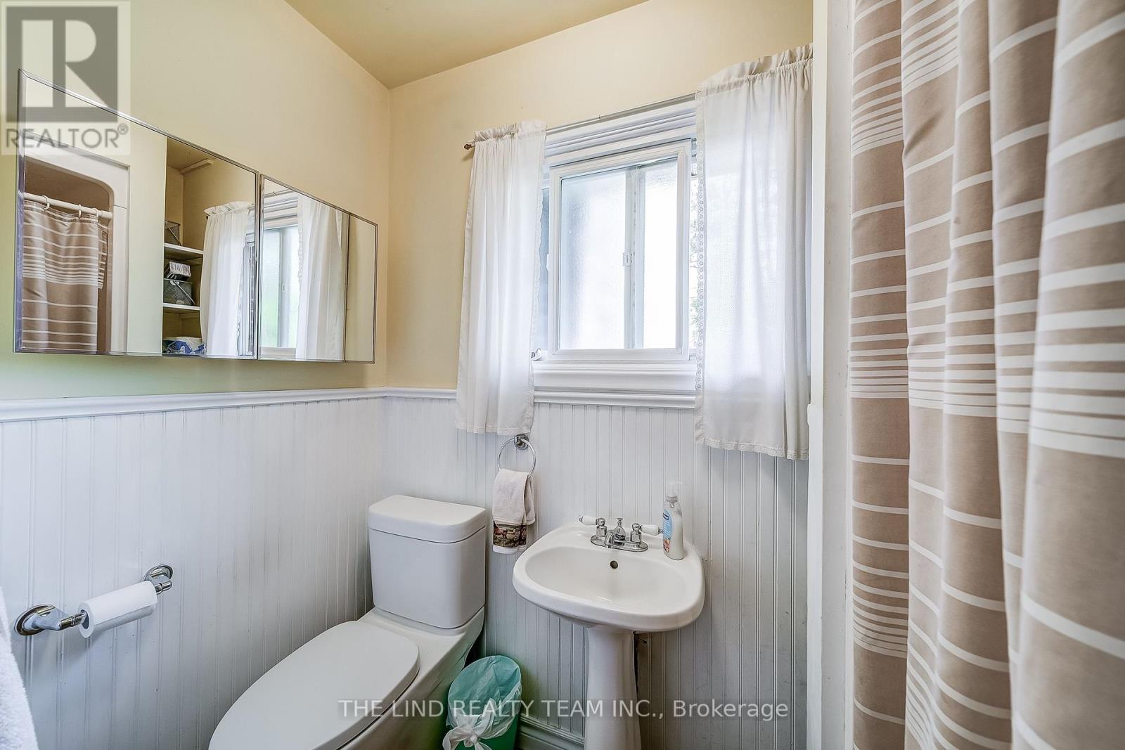 15809 Dufferin Street, King, Ontario  L7B 1K5 - Photo 20 - N12269683
