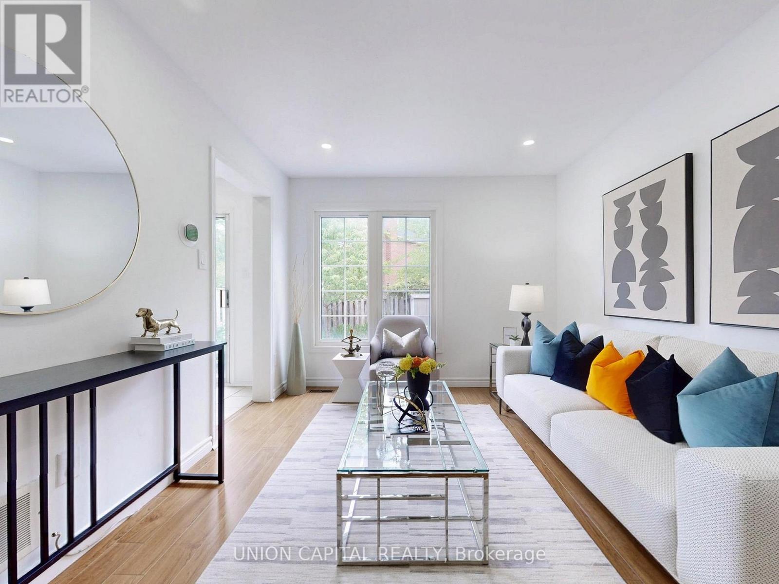 Property at 86 OLDHILL STREET image 3