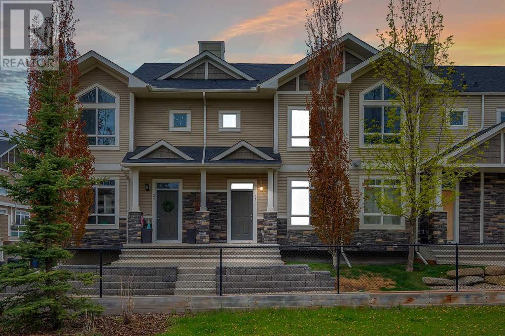 Property at 31 Skyview Ranch Gardens NE image 2