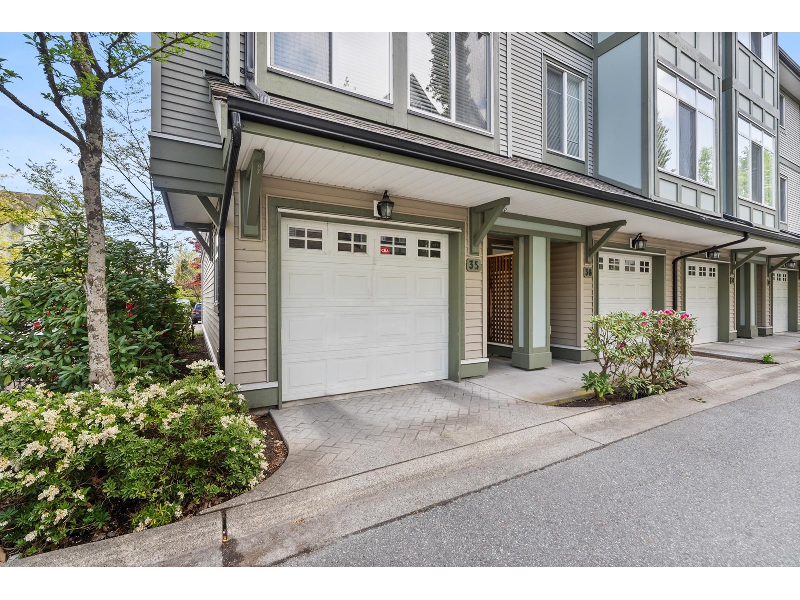 Property at 35 8726 159 STREET image 3