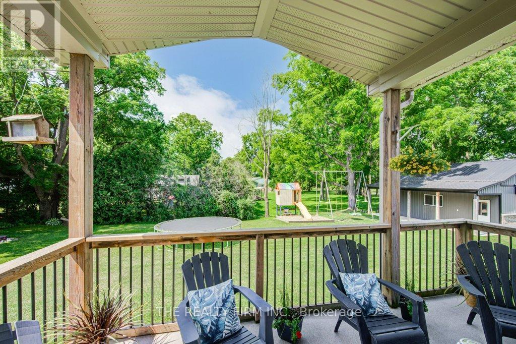 25 Mcmaster Place, Southwest Middlesex, Ontario  N0A 1A0 - Photo 47 - X12269904