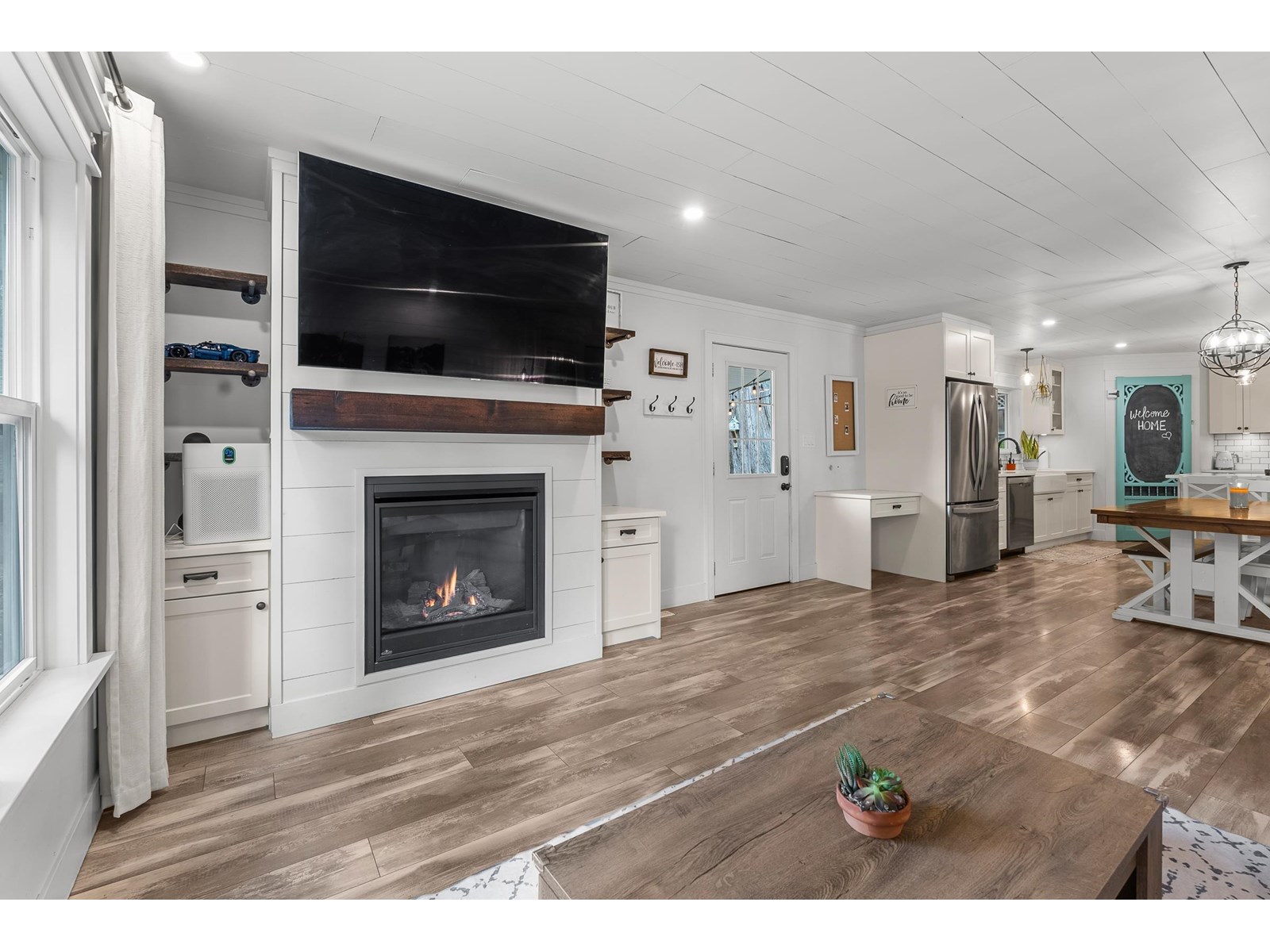 Property at 34215 FERNDALE AVENUE image 3
