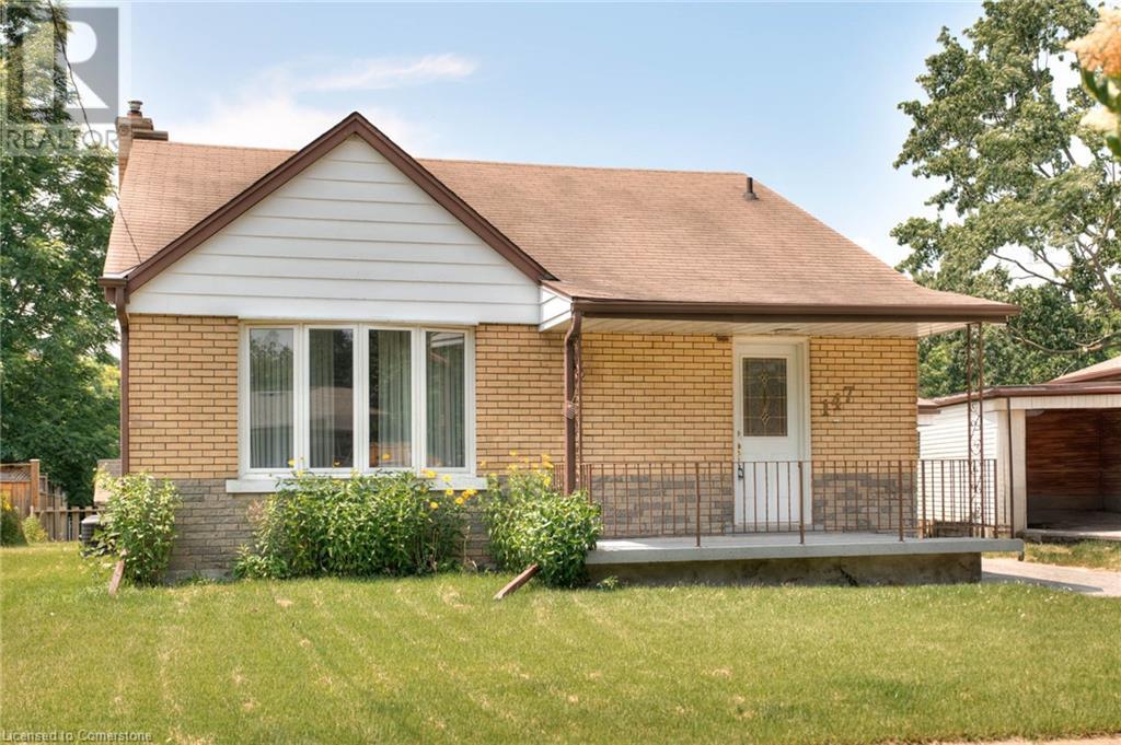 Property at 147 CLARK Avenue image 4