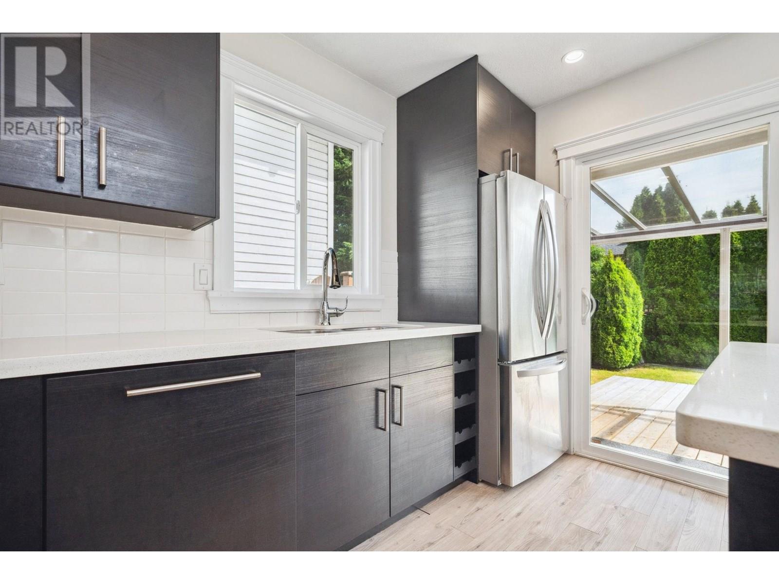 1163 Falcon Drive, Coquitlam, British Columbia V3E 2C2 - Photo 16 - R3024205