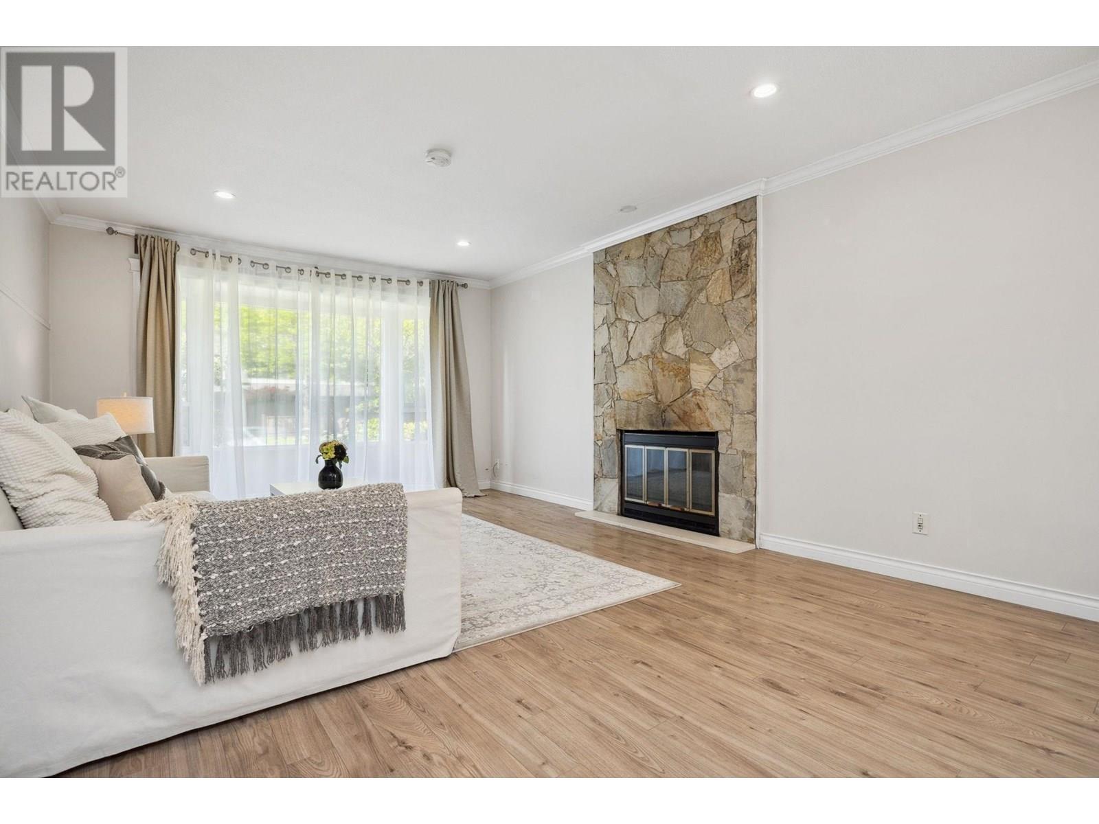 1163 Falcon Drive, Coquitlam, British Columbia V3E 2C2 - Photo 3 - R3024205