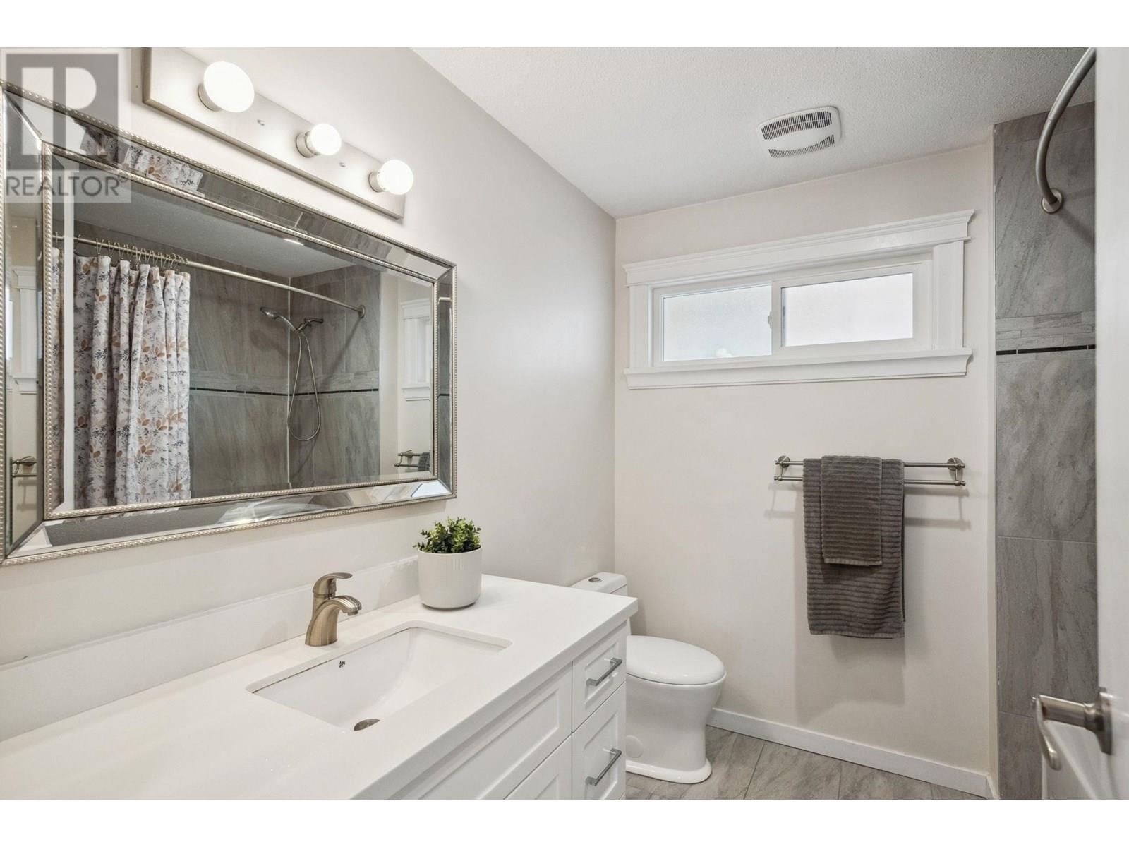 1163 Falcon Drive, Coquitlam, British Columbia V3E 2C2 - Photo 30 - R3024205