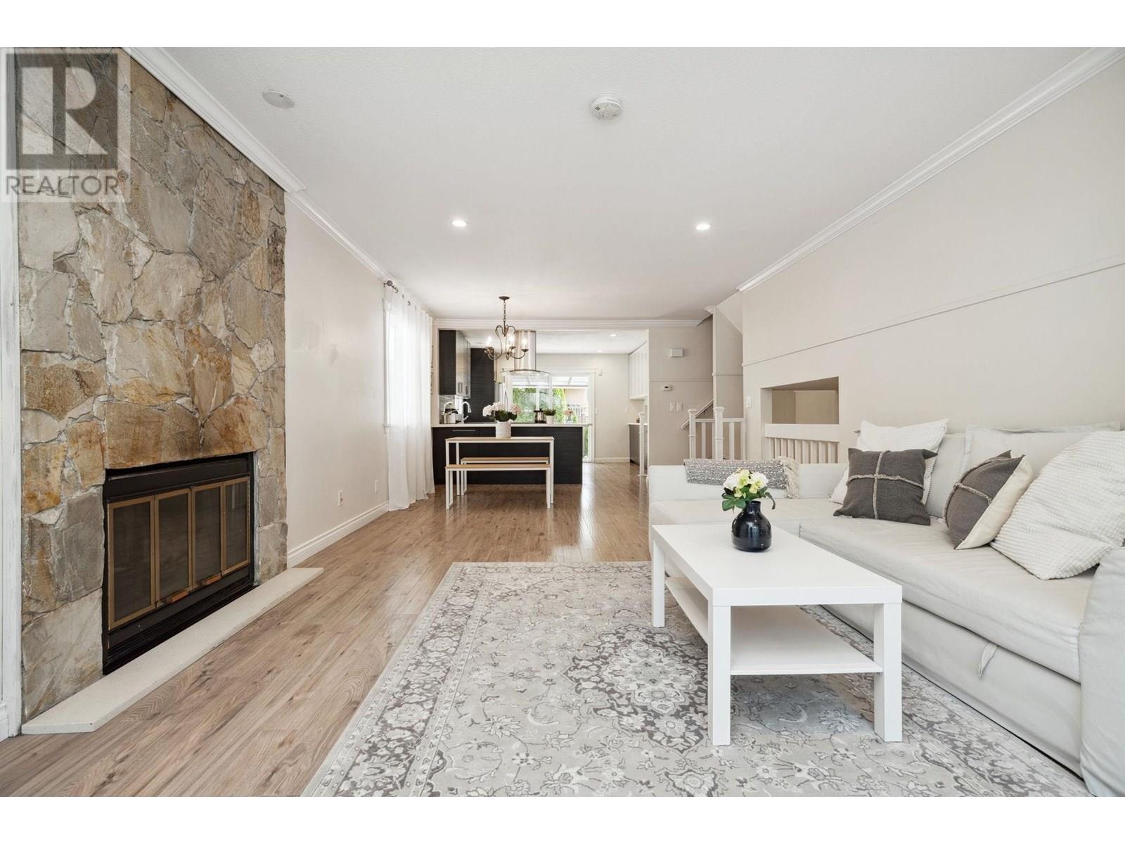 1163 Falcon Drive, Coquitlam, British Columbia V3E 2C2 - Photo 5 - R3024205